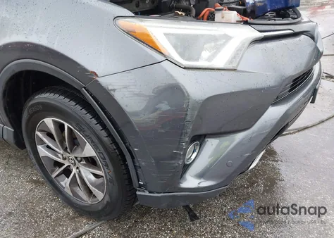 2016 Toyota Rav4 Hybrid Xle z USA, uszkodzony, nr VIN JTMRJREV1GD038370